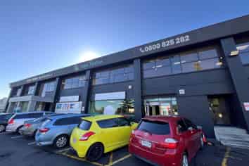 GROUND FLOOR OFFICE ON LAMBIE DRIVE
