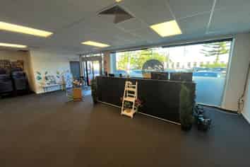 GROUND FLOOR OFFICE ON LAMBIE DRIVE
