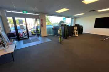 GROUND FLOOR OFFICE ON LAMBIE DRIVE
