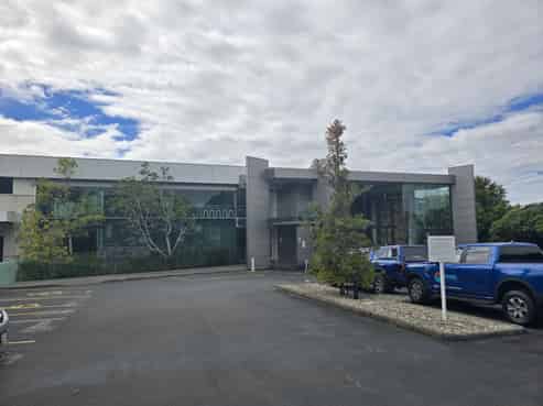 Tidy Corporate Office on Pacific Rise