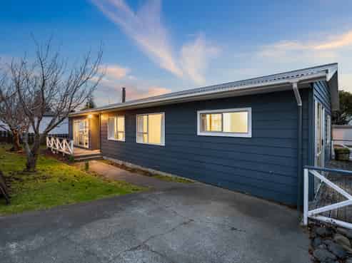 2 Pascoe Avenue, Paremata