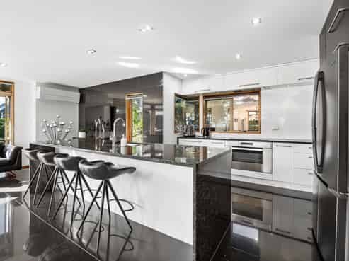 299 Oceanbeach Road, Mount Maunganui