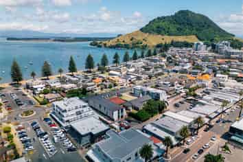 8/17 Victoria Road, Mount Maunganui