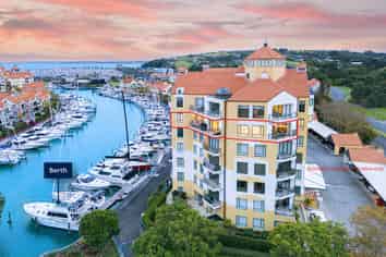 31 Waterside Crescent, Gulf Harbour