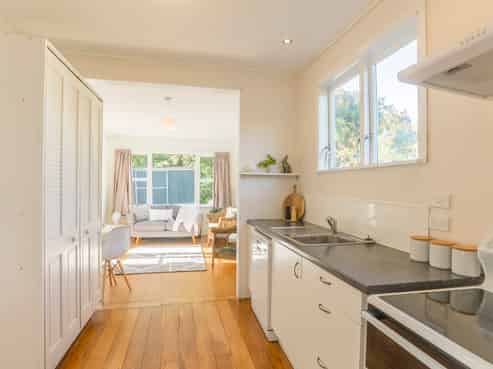 23 Glen Road, Raumati South