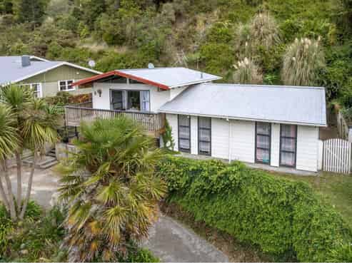 30 Turoa Road, Whanganui East