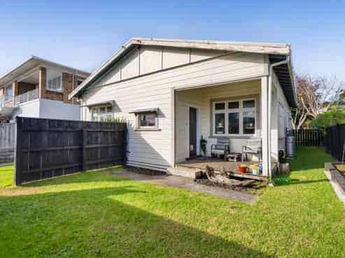 33 Gaine Street, New Plymouth Central