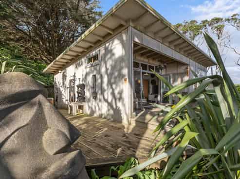 Cabin 47/30 Beach Road, Waiiti