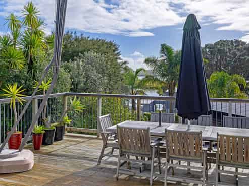 6A Pokohui Avenue, Raglan