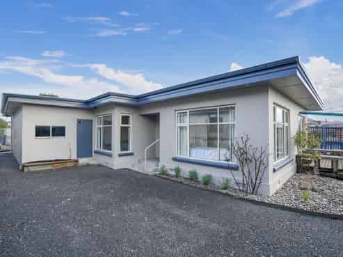 124 Dome Street, Newfield