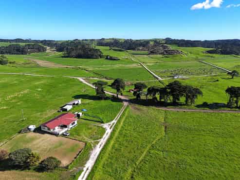 454 West Coast Road, Te Kopuru