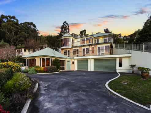 4 Kimbolton Lane, Huntsbury