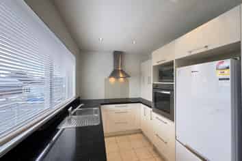 2/9 Burlington St, Sydenham