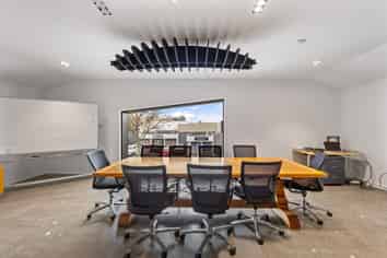 Versatile Fringe CBD Office – Dual Titles