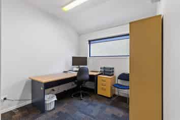 Versatile Fringe CBD Office – Dual Titles