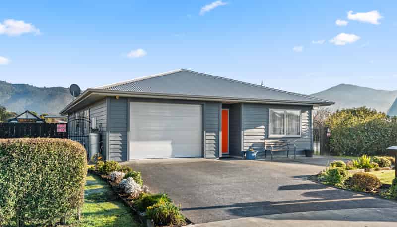 5 McKerrow Place, Featherston