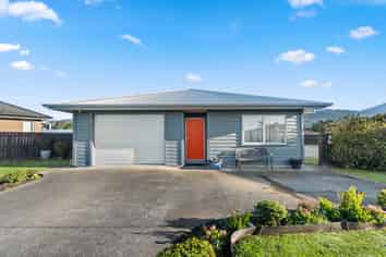 5 McKerrow Place, Featherston