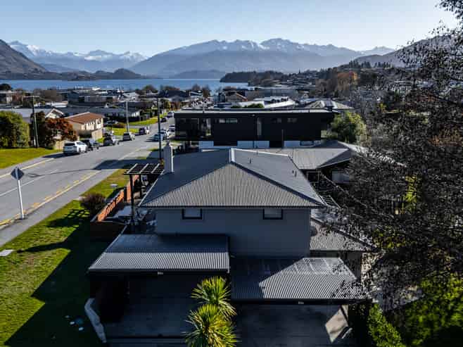 84 Helwick Street, Wanaka
