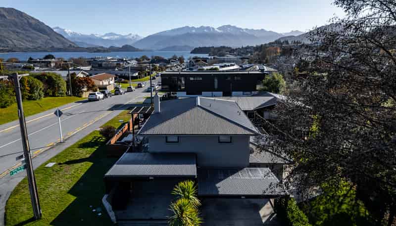 84 Helwick Street, Wanaka
