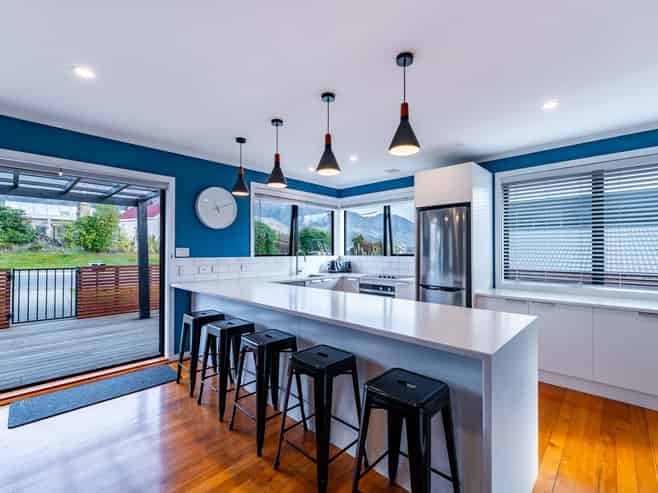 84 Helwick Street, Wanaka