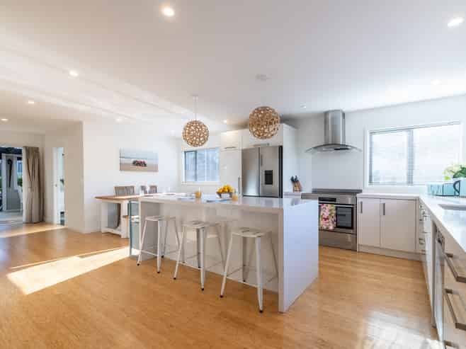 90 Gillies Crescent, Waimarama