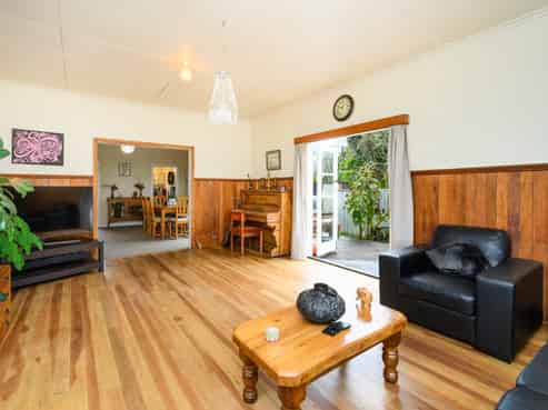 23 Jenks Street, Foxton