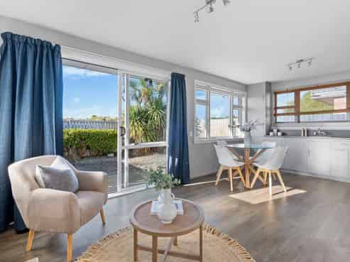 521 Marine Parade, South New Brighton