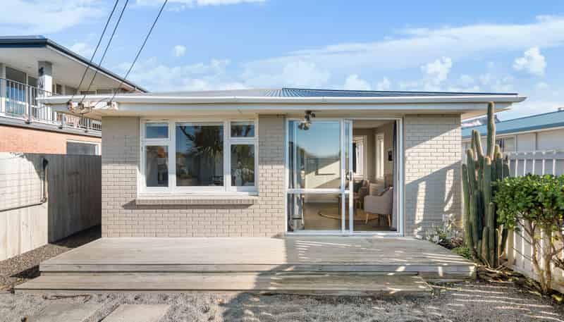 521 Marine Parade, South New Brighton