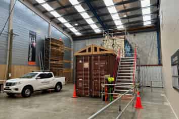 A-grade warehouse/office combo