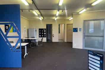 A-grade warehouse/office combo