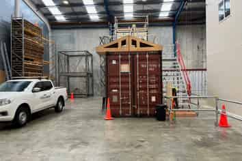 A-grade warehouse/office combo