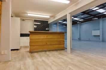 Functional Industrial Unit | 347m2 St Johns