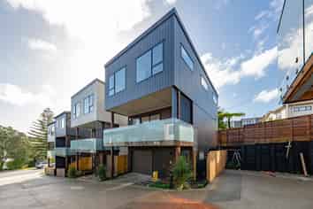 4/36 William Souter Street, Forrest Hill