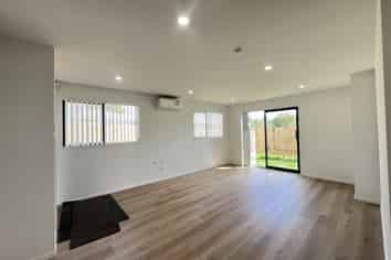 18D Penfold Place, Henderson