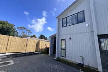18D Penfold Place, Henderson