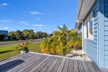100 The Tee, Matarangi