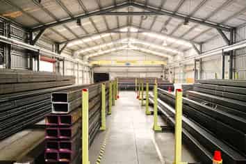 Large-Format Industrial | Chiller & 2,300m2 Yard