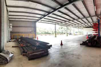 Large-Format Industrial | Chiller & 2,300m2 Yard