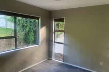 94 Princess Road , Bellevue