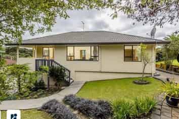 36 Hewlett Road, Massey