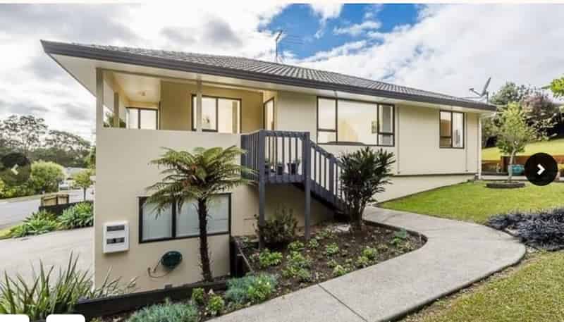 36 Hewlett Road, Massey