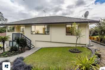36 Hewlett Road, Massey
