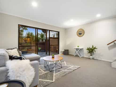 1/6 Sunnydale Place, Albany