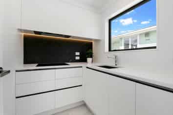 12B Tiber Road, Forrest Hill