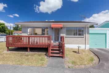 1/15 Cranberry Place, Bucklands Beach