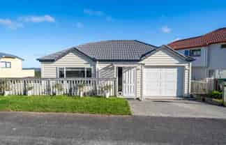 42a Landsdowne Terrace, Karori