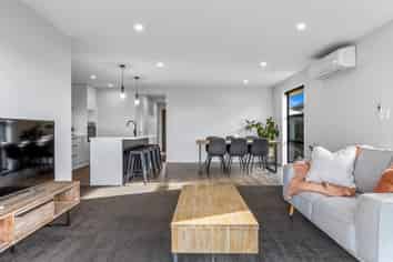 4 Godley Place, Woodend