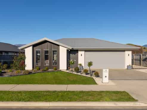 14 George Fyfe Way, Wakefield