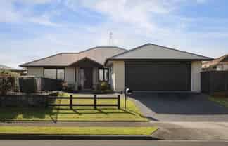 12 Coleman Place, Katikati