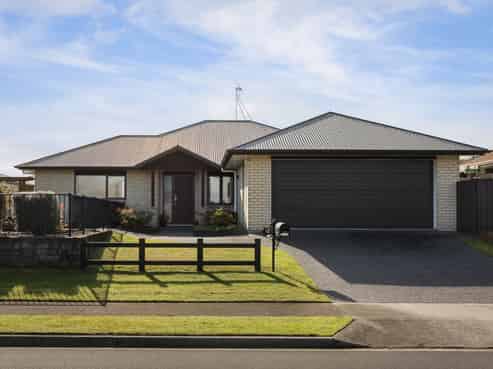 12 Coleman Place, Katikati